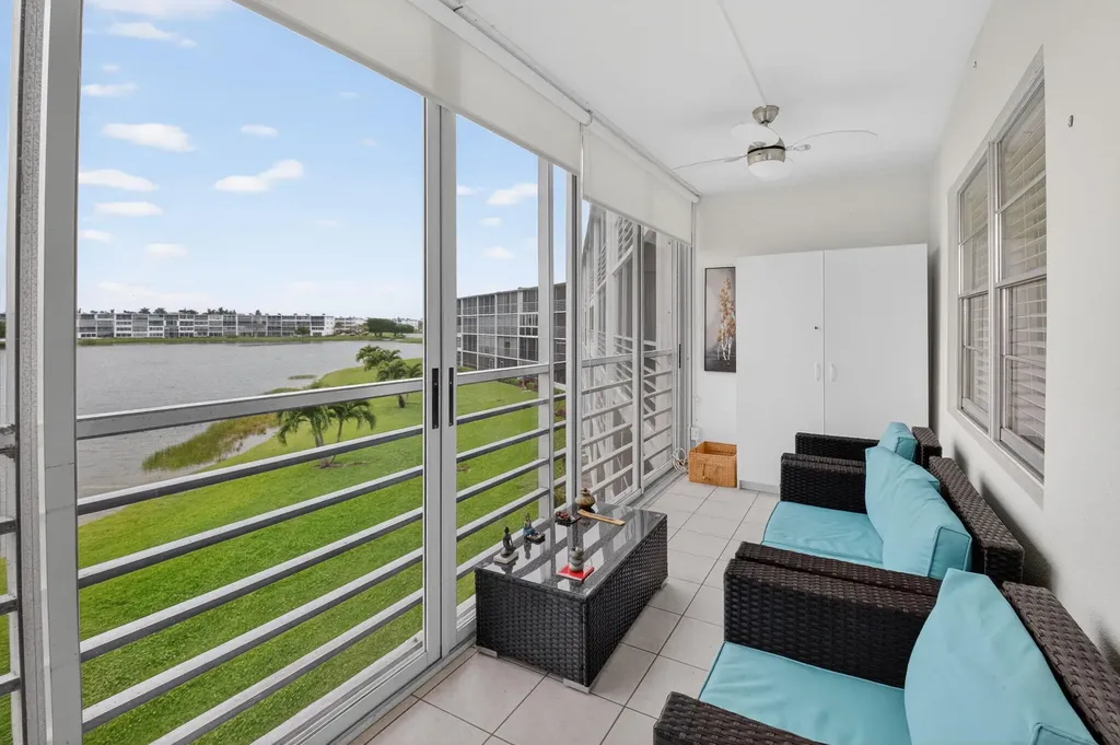 3085 E Exeter E Boca Raton FL 33434