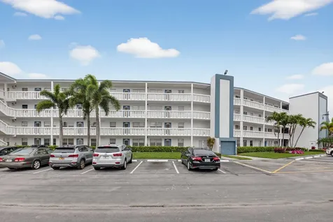 3085 E Exeter E Boca Raton FL 33434