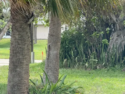 00 Coral Circle Hutchinson Island FL 34949