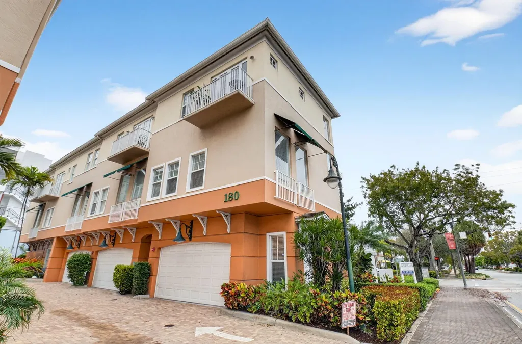 180 NE 6th Avenue Delray Beach FL 33483