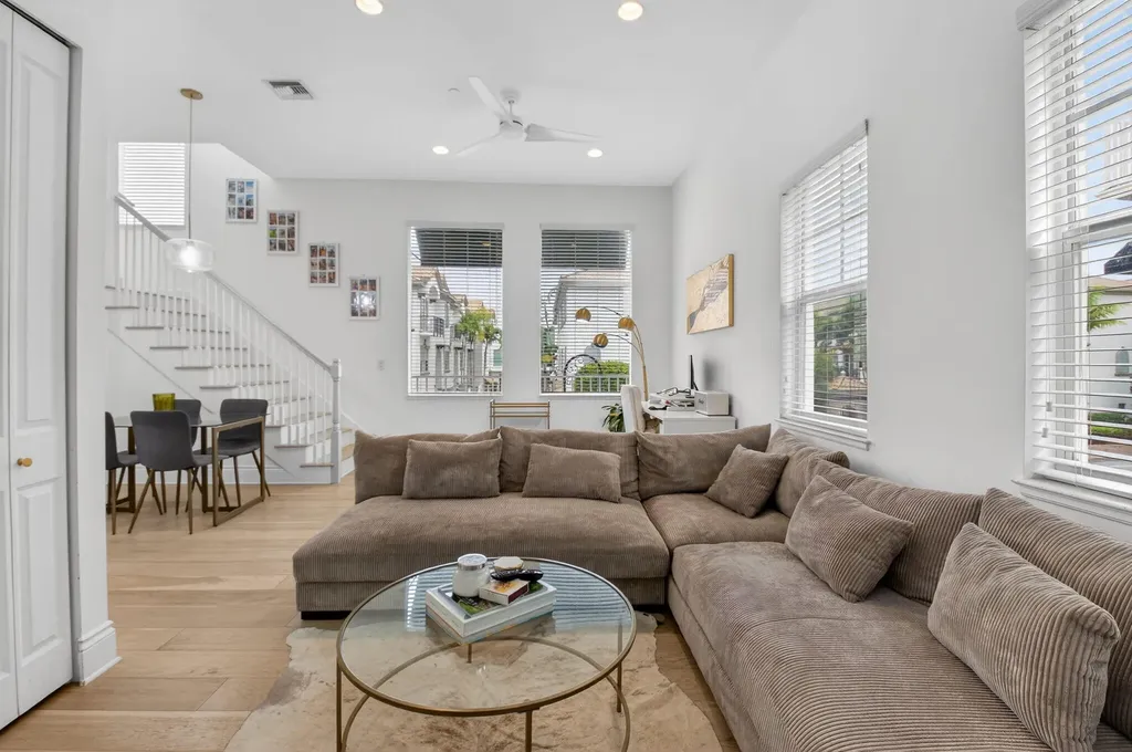 180 NE 6th Avenue Delray Beach FL 33483