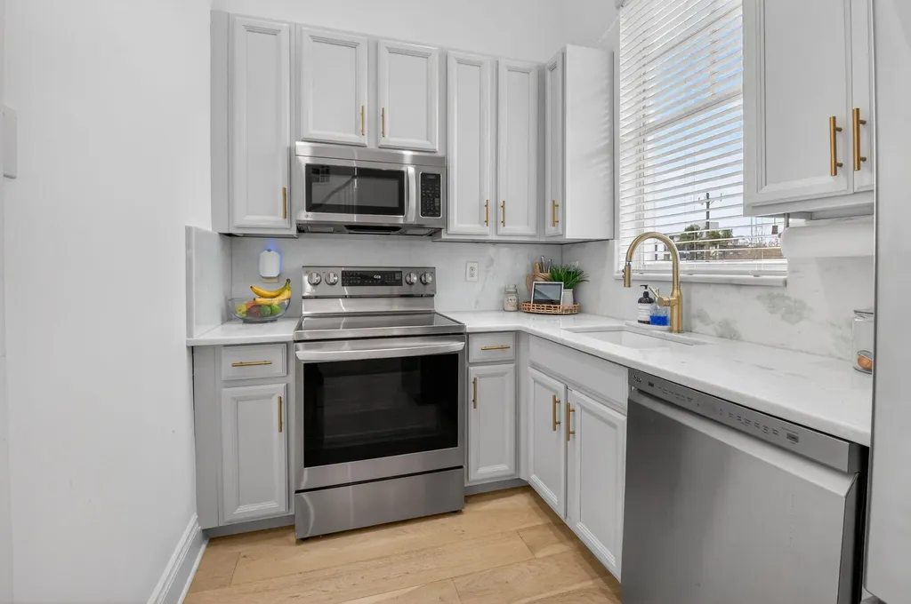 180 NE 6th Avenue Delray Beach FL 33483
