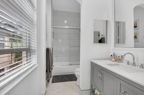 180 NE 6th Avenue Delray Beach FL 33483