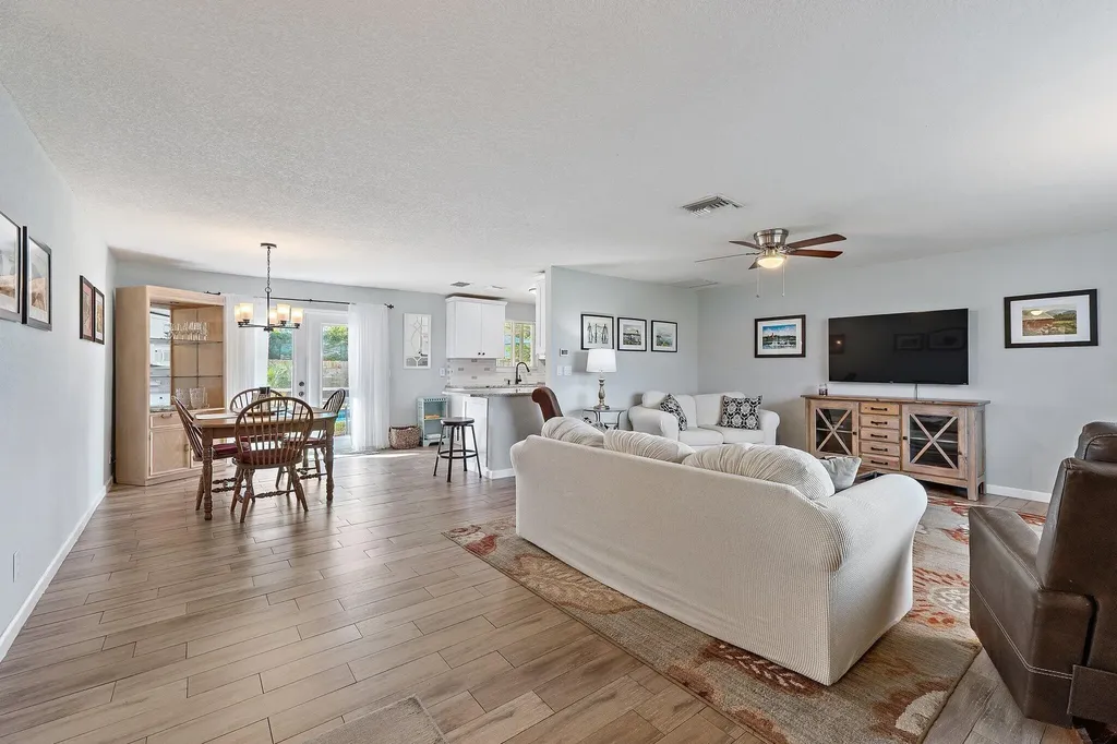 372 Franklin Road Jupiter FL 33469