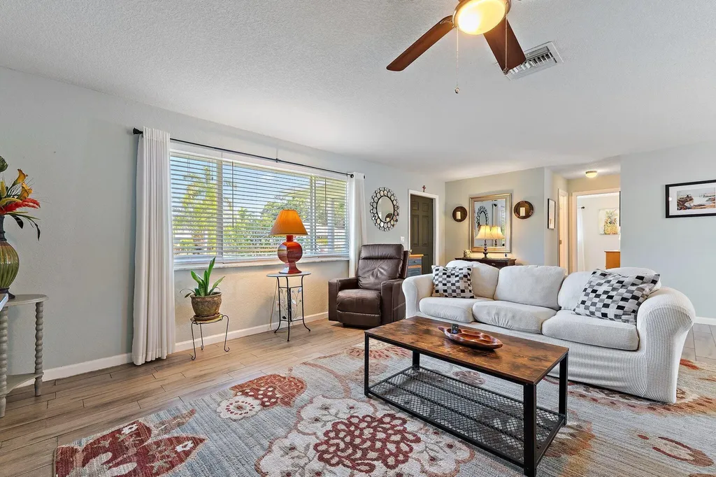 372 Franklin Road Jupiter FL 33469