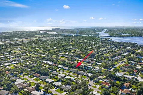 372 Franklin Road Jupiter FL 33469