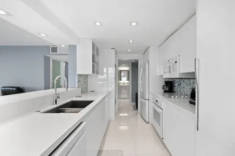 1620 S Ocean Boulevard Lauderdale By The Sea FL 33062