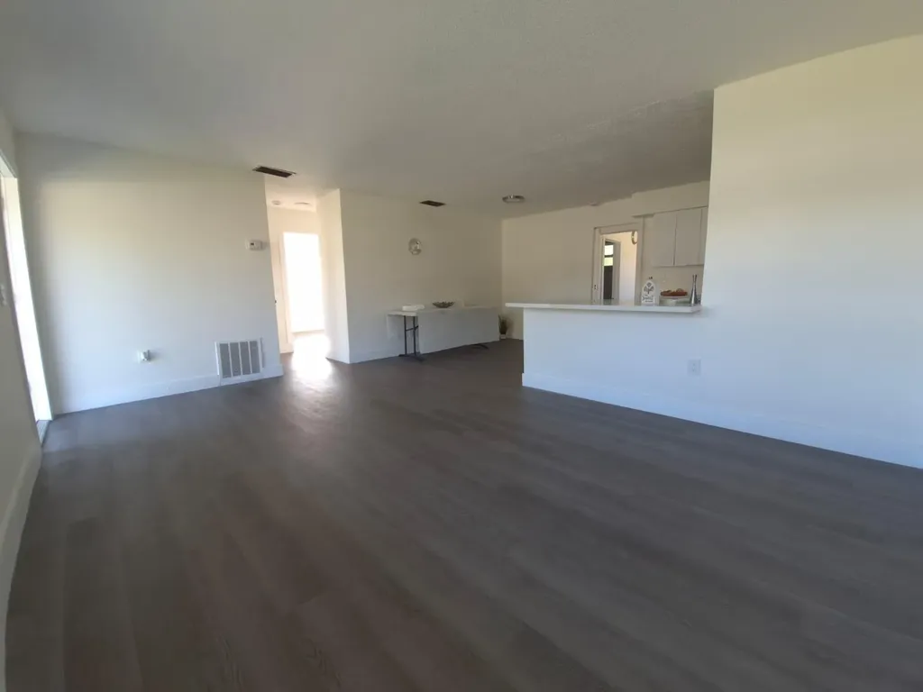 9040 NW 26th Place Sunrise FL 33322