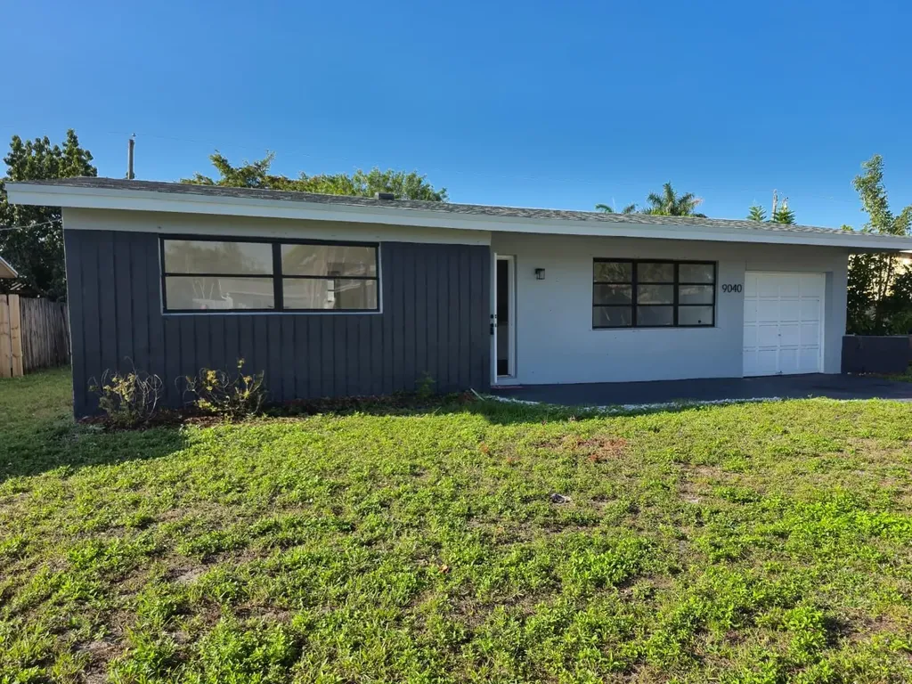 9040 NW 26th Place Sunrise FL 33322