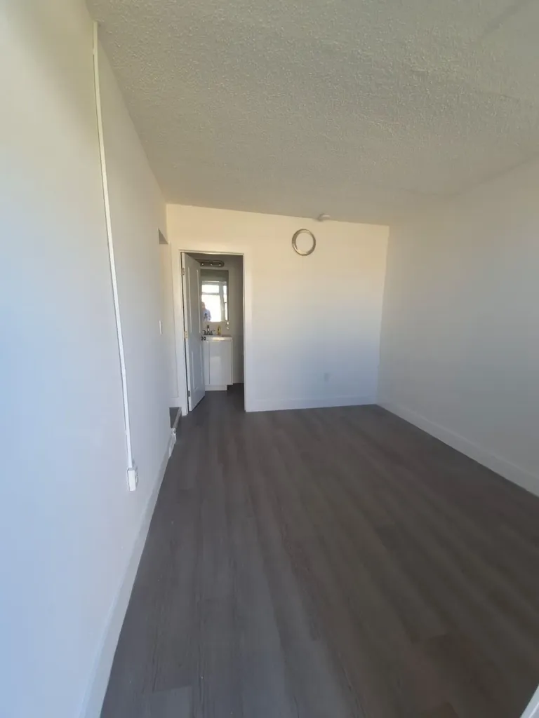 9040 NW 26th Place Sunrise FL 33322