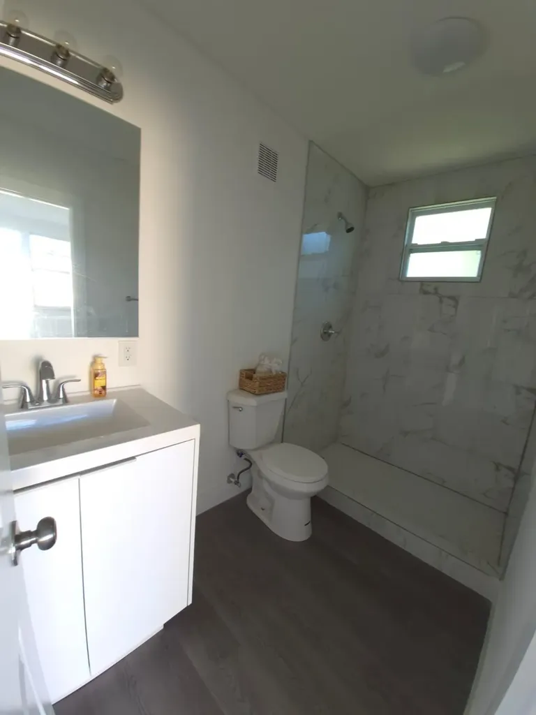 9040 NW 26th Place Sunrise FL 33322