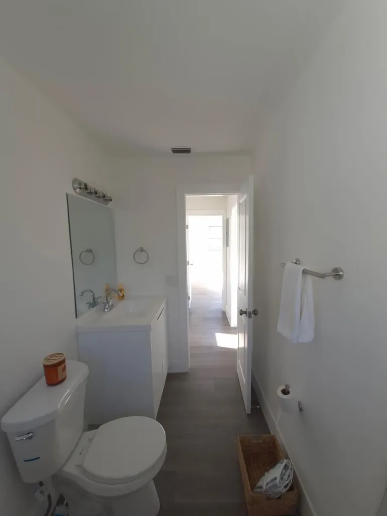 9040 NW 26th Place Sunrise FL 33322