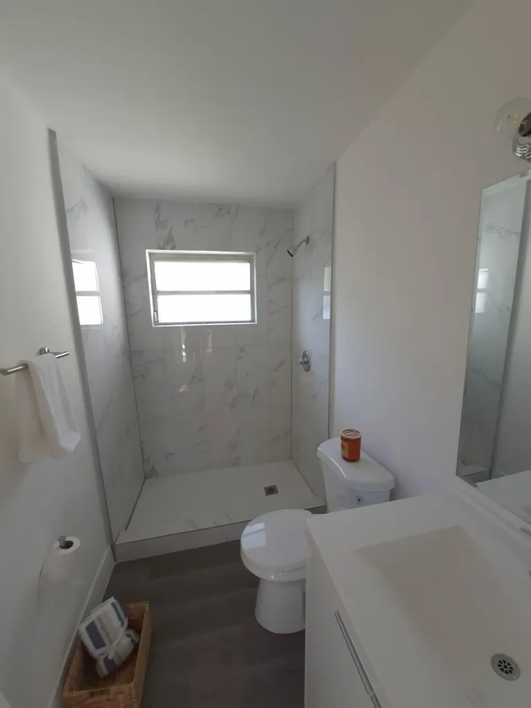 9040 NW 26th Place Sunrise FL 33322