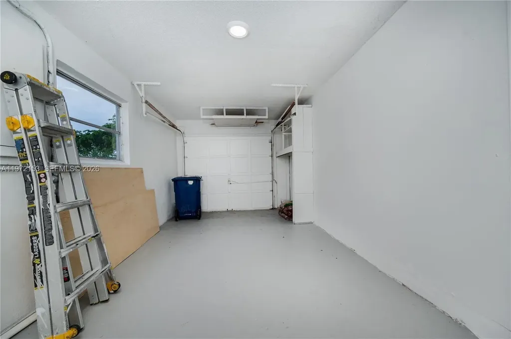 9040 NW 26th Place Sunrise FL 33322