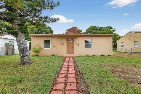 405 N 22nd Street Fort Pierce FL 34950