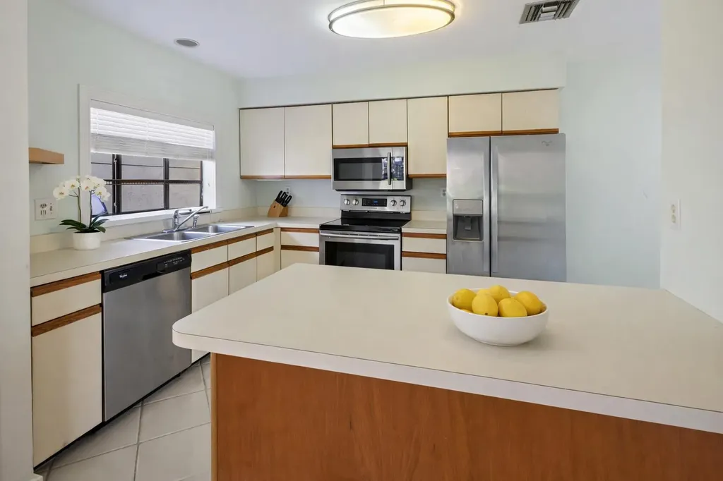 124 Chelsea Lane S Plantation FL 33324