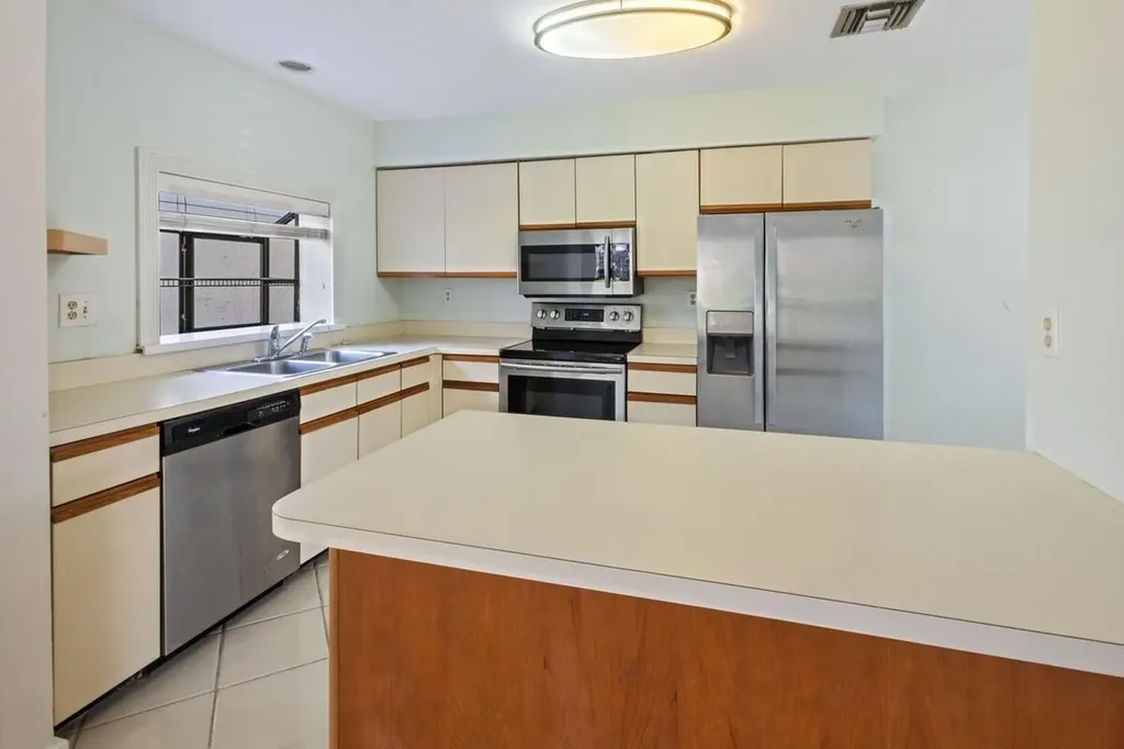 124 Chelsea Lane S Plantation FL 33324