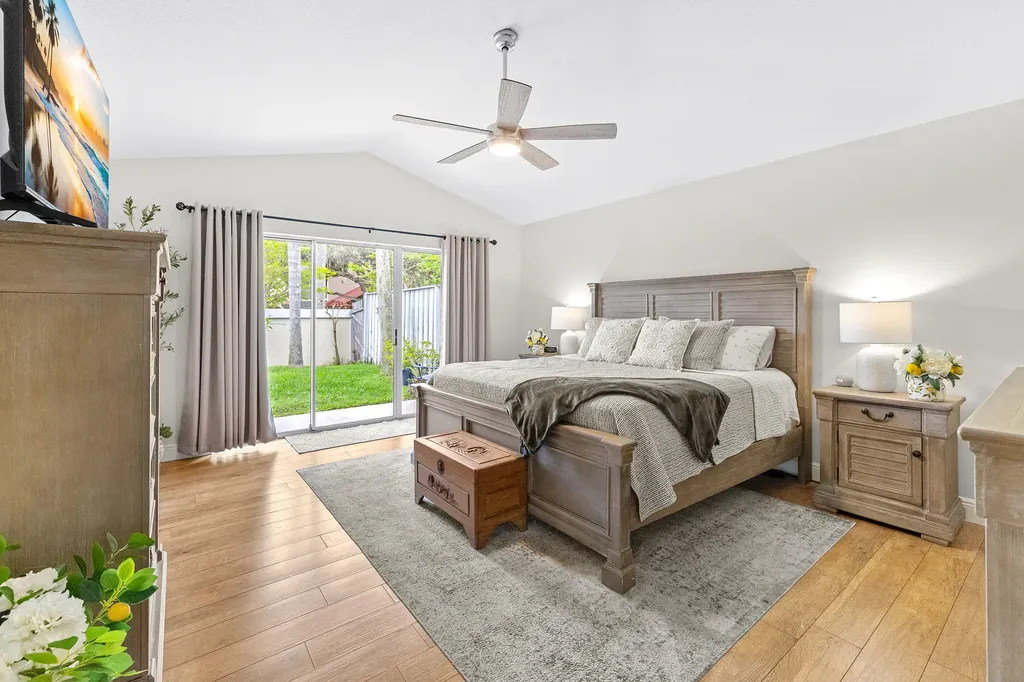 218 W Canterbury Drive W Palm Beach Gardens FL 33418