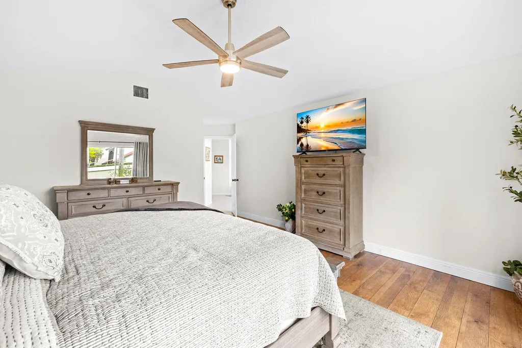 218 W Canterbury Drive W Palm Beach Gardens FL 33418