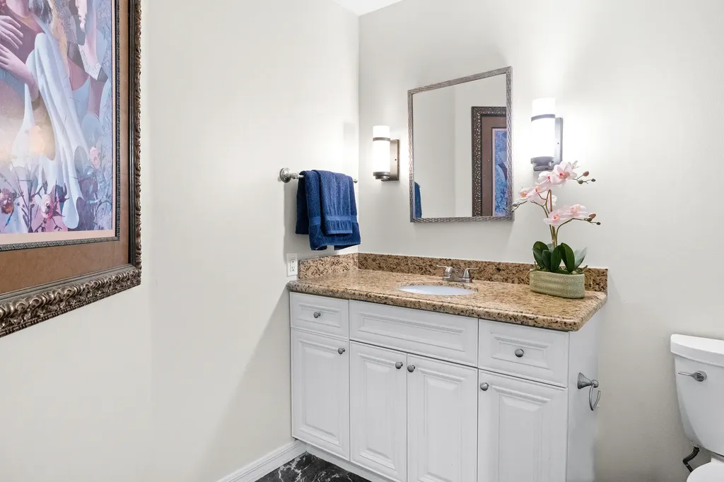 218 W Canterbury Drive W Palm Beach Gardens FL 33418