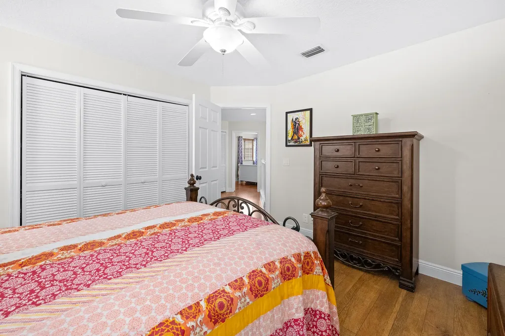 218 W Canterbury Drive W Palm Beach Gardens FL 33418