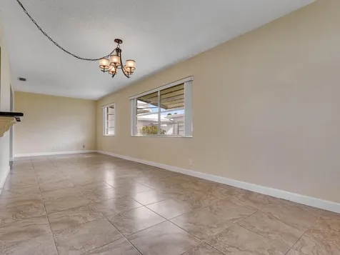 2016 SW Golf Lane SW Boynton Beach FL 33426