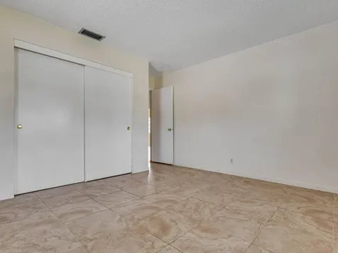 2016 SW Golf Lane SW Boynton Beach FL 33426