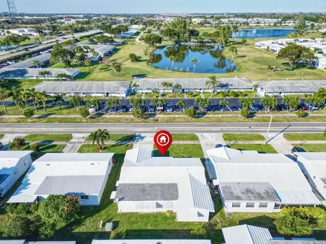 2016 SW Golf Lane SW Boynton Beach FL 33426