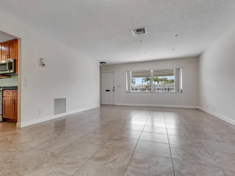 2016 SW Golf Lane SW Boynton Beach FL 33426