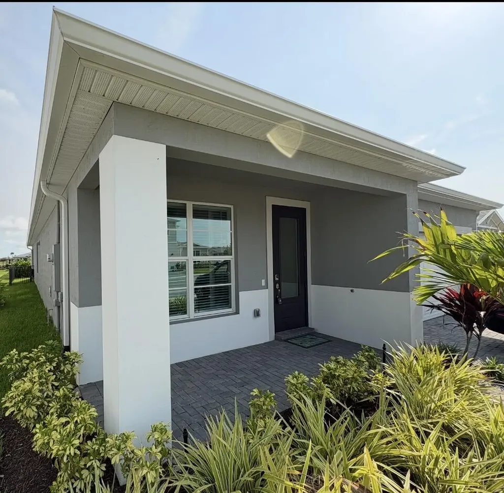 9555 SW Indra Way Port St Lucie FL 34987