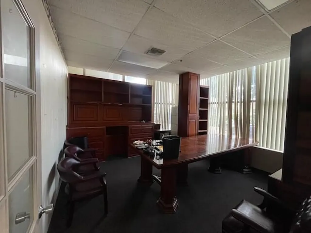 631 Us-1 North Palm Beach FL 33408