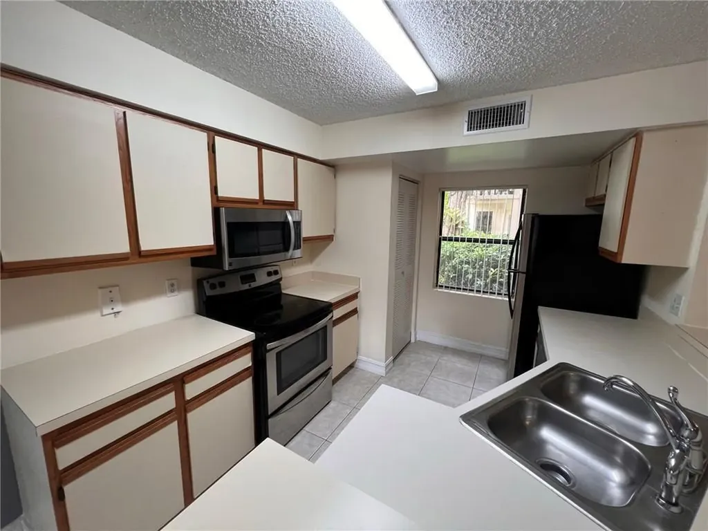9999 Summerbreeze Drive Sunrise FL 33322