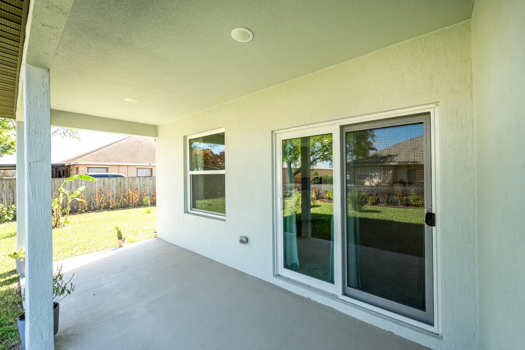 226 SW Milburn Circle Port St Lucie FL 34953