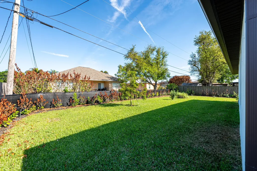 226 SW Milburn Circle Port St Lucie FL 34953