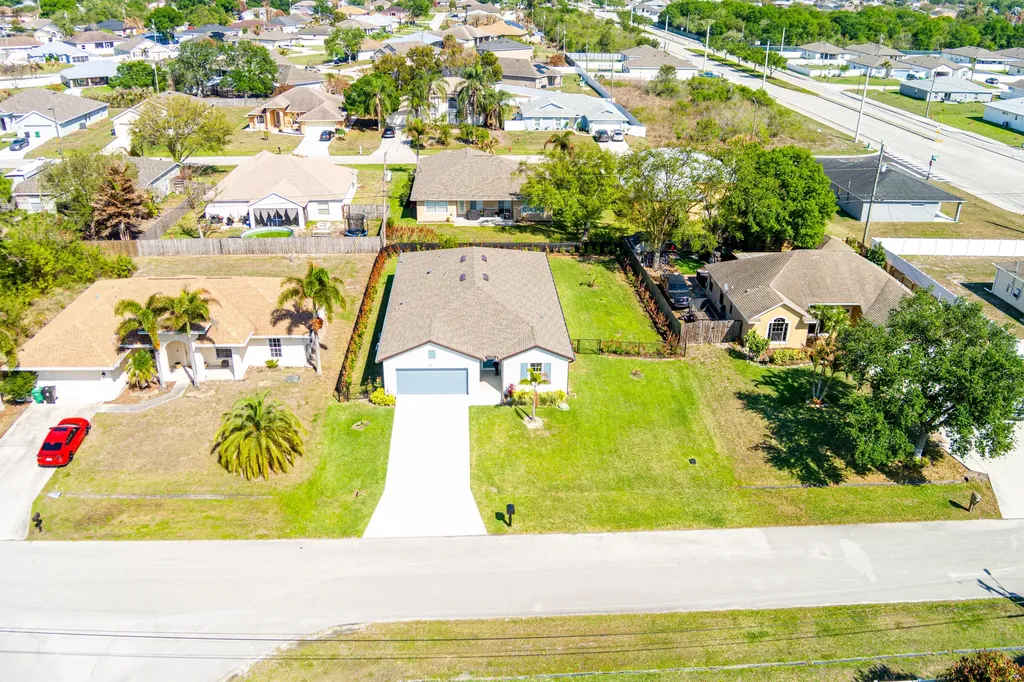 226 SW Milburn Circle Port St Lucie FL 34953