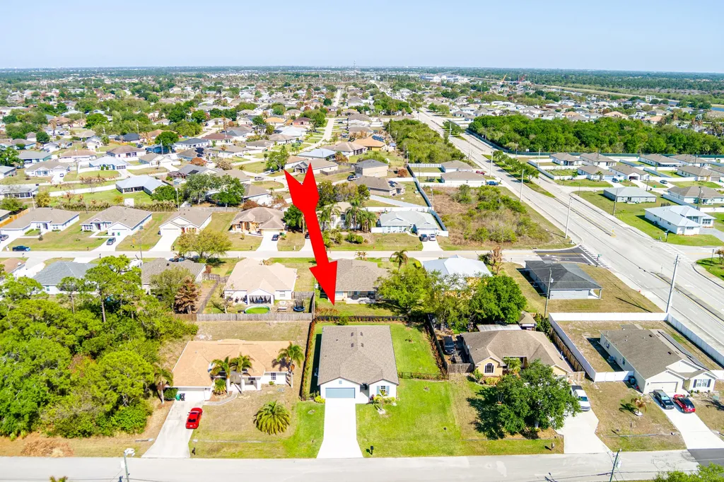 226 SW Milburn Circle Port St Lucie FL 34953