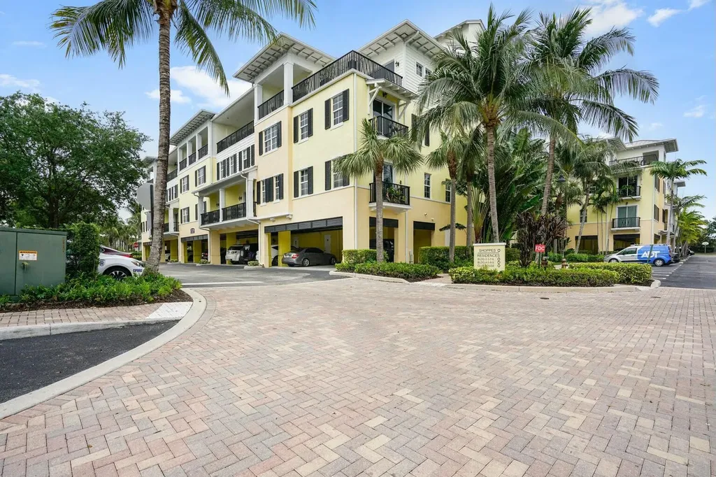 3120 E Latitude Circle Delray Beach FL 33483