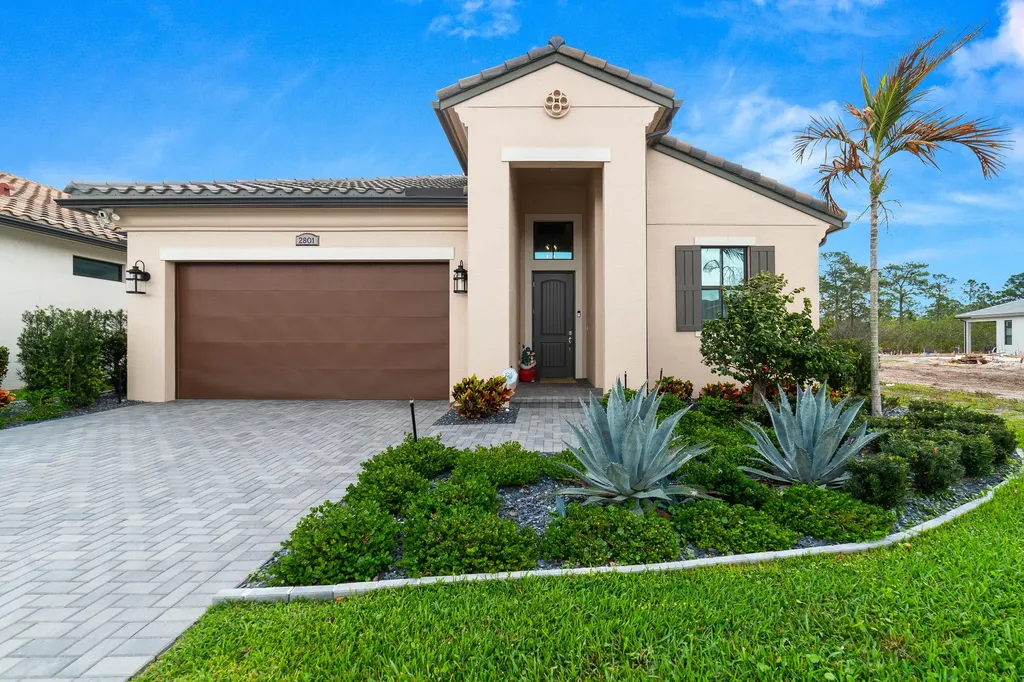 2801 SE Ashfield Drive Port St Lucie FL 34984