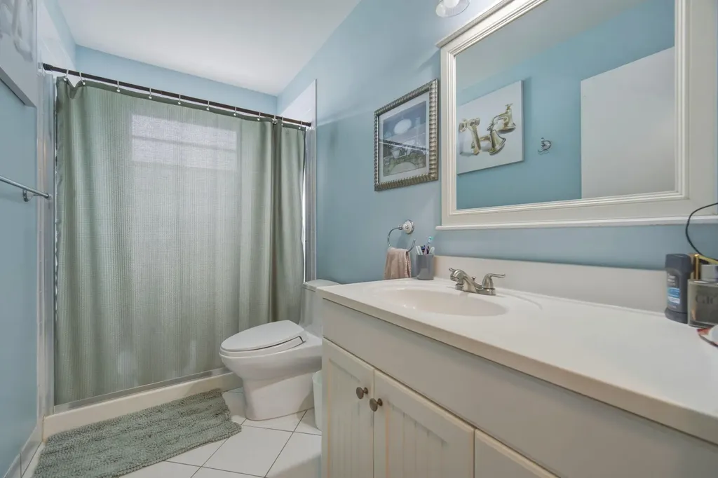 8654 Indian River Run S Boynton Beach FL 33472