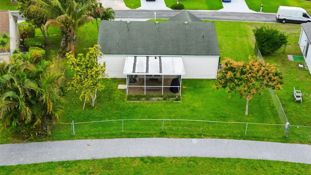 8654 Indian River Run S Boynton Beach FL 33472