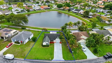 8654 Indian River Run S Boynton Beach FL 33472