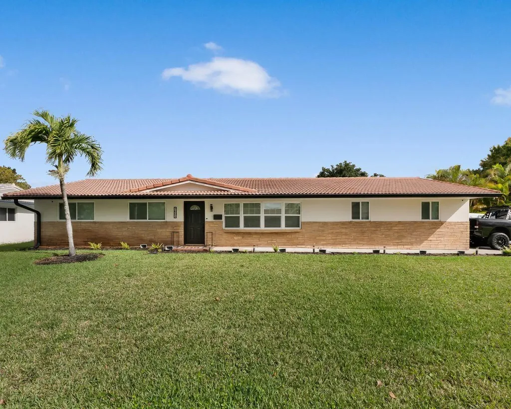 7601 NW 41st Street Coral Springs FL 33065