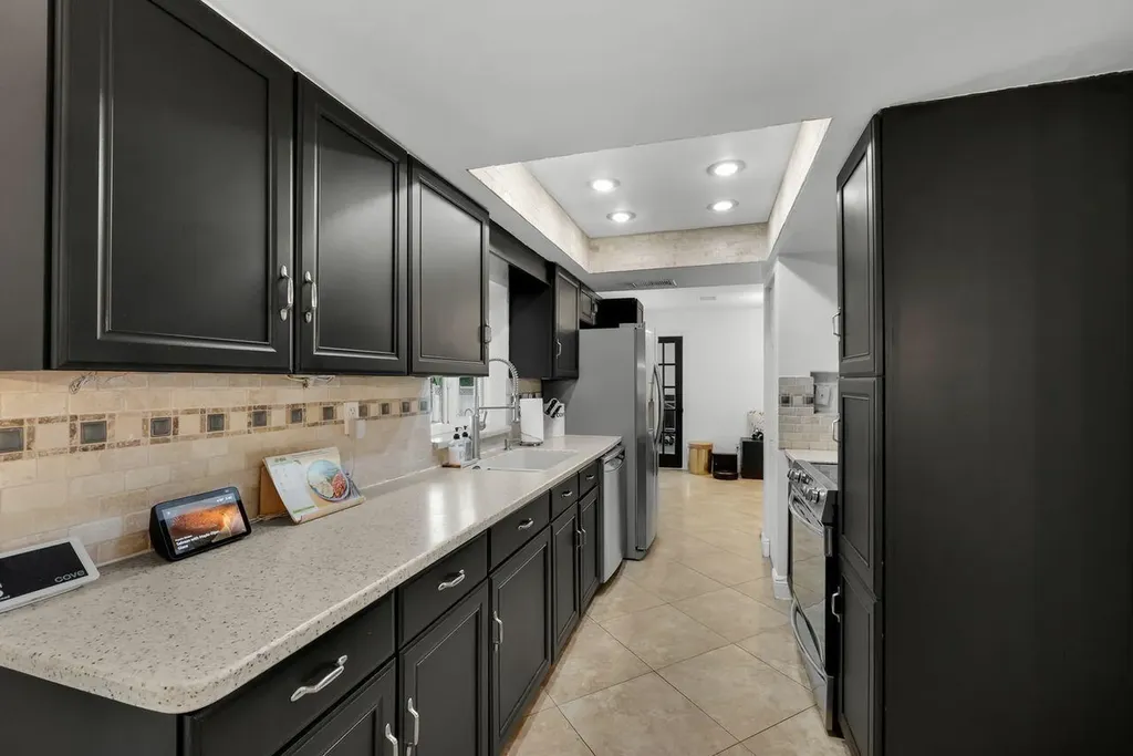 7601 NW 41st Street Coral Springs FL 33065