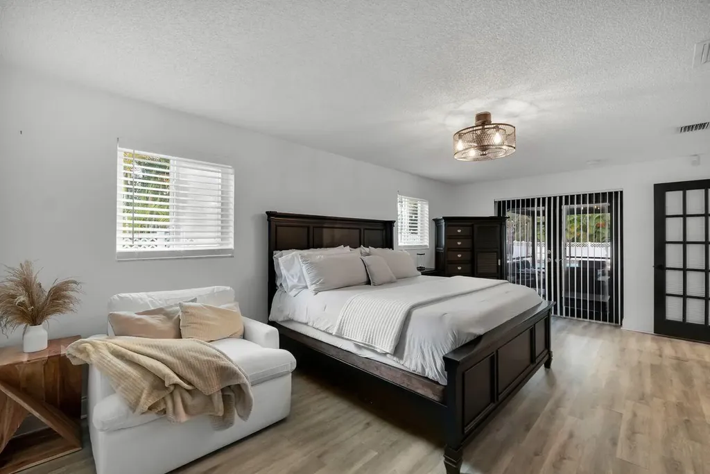 7601 NW 41st Street Coral Springs FL 33065