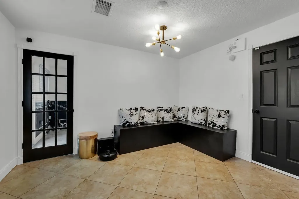 7601 NW 41st Street Coral Springs FL 33065