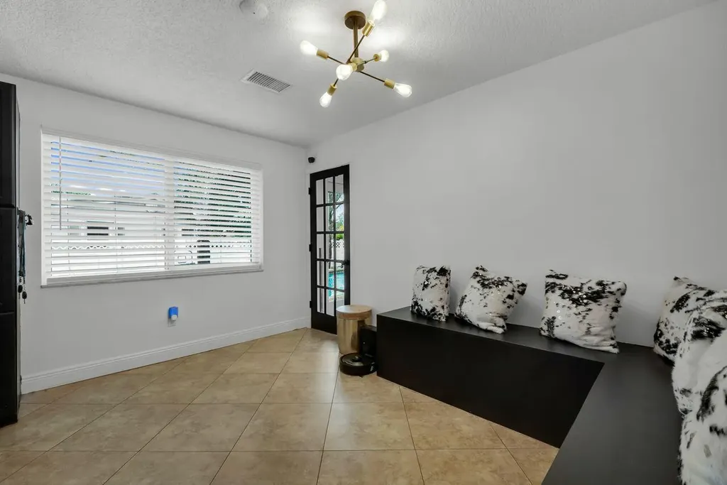 7601 NW 41st Street Coral Springs FL 33065