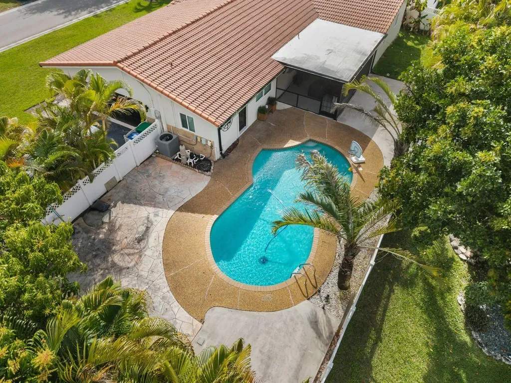 7601 NW 41st Street Coral Springs FL 33065