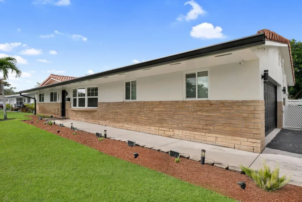 7601 NW 41st Street Coral Springs FL 33065