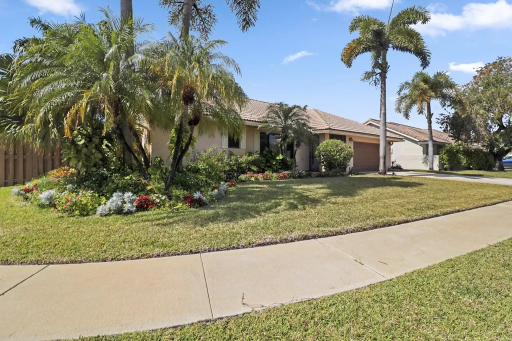 9260 Laurel Green Drive Boynton Beach FL 33437