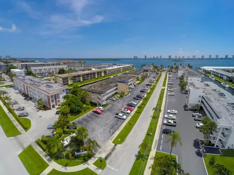 131 Doolen Court North Palm Beach FL 33408